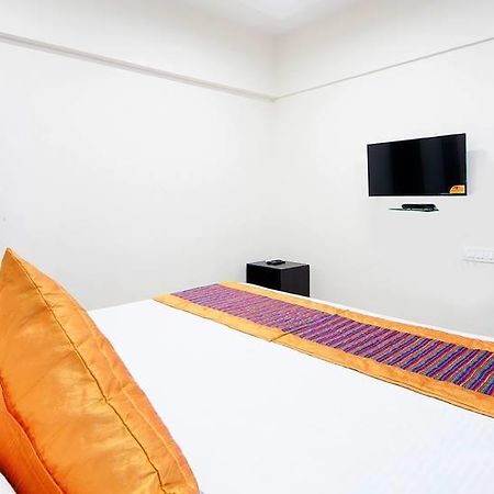 Asian Suites Tulsi Aura Navi Mumbai Exterior photo